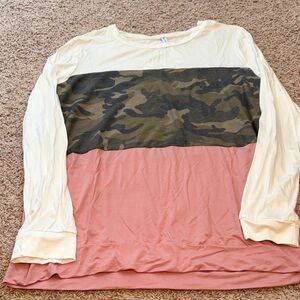 Acting Pro Cream Long Sleeve Top